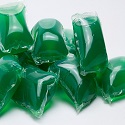 Green single-use laundry packets